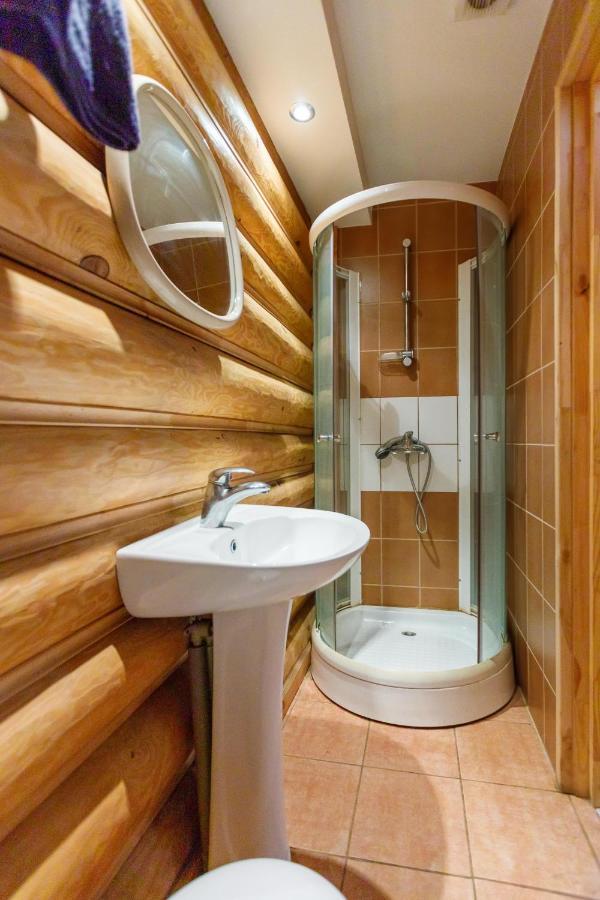 Hotel Viesu Nams “Dimantu Ferma” Ikšķile Exteriér fotografie