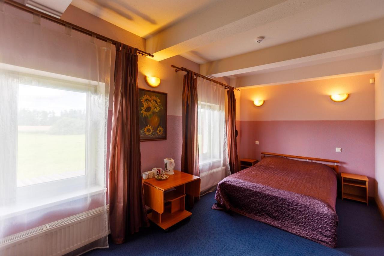 Hotel Viesu Nams “Dimantu Ferma” Ikšķile Exteriér fotografie