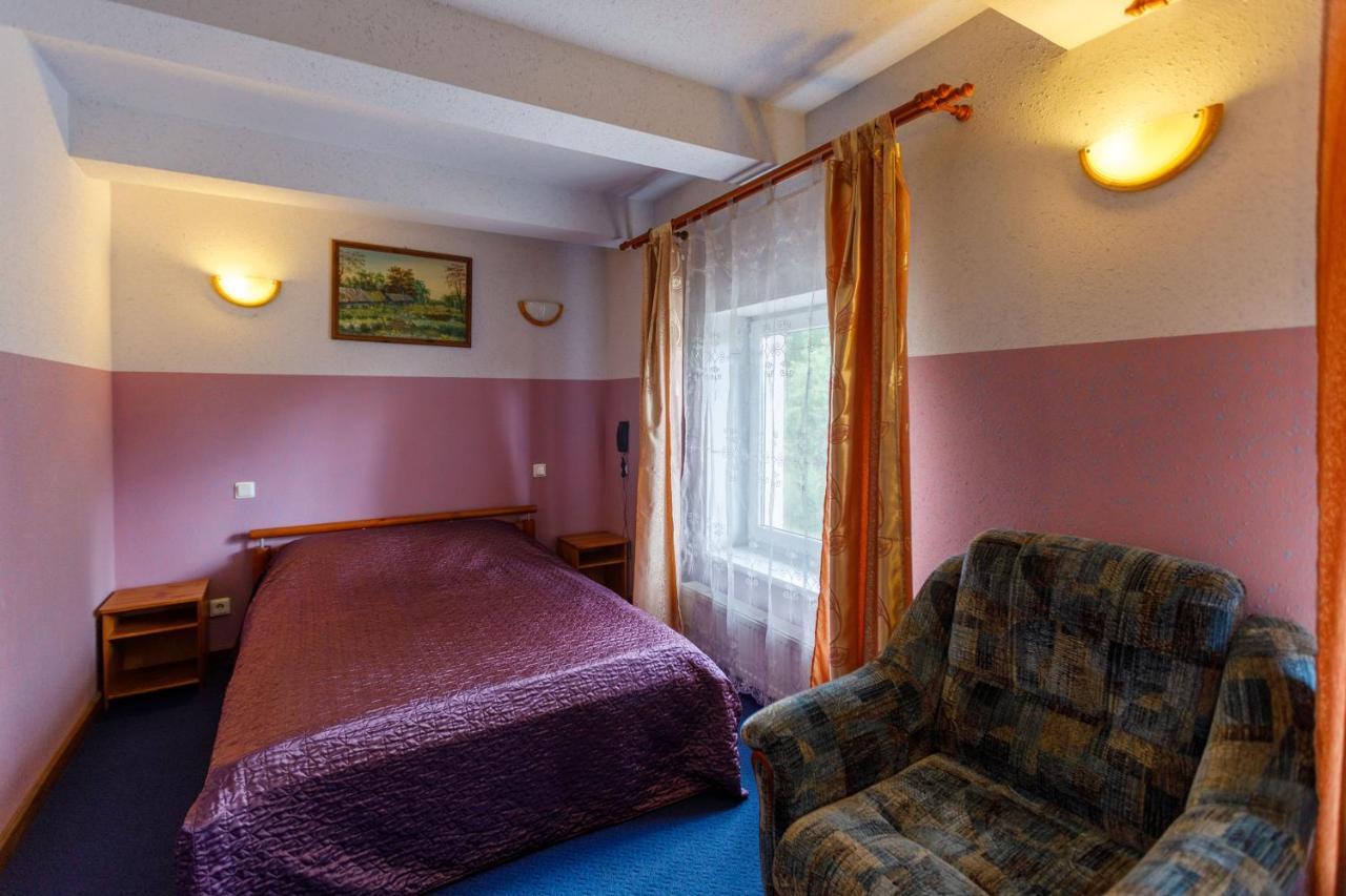 Hotel Viesu Nams “Dimantu Ferma” Ikšķile Exteriér fotografie
