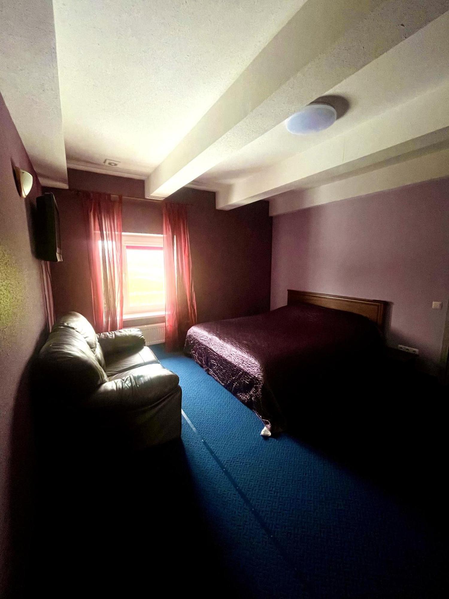 Hotel Viesu Nams “Dimantu Ferma” Ikšķile Exteriér fotografie